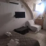 Abbazia Degli Svevi Self Check In Affittacamere Bari